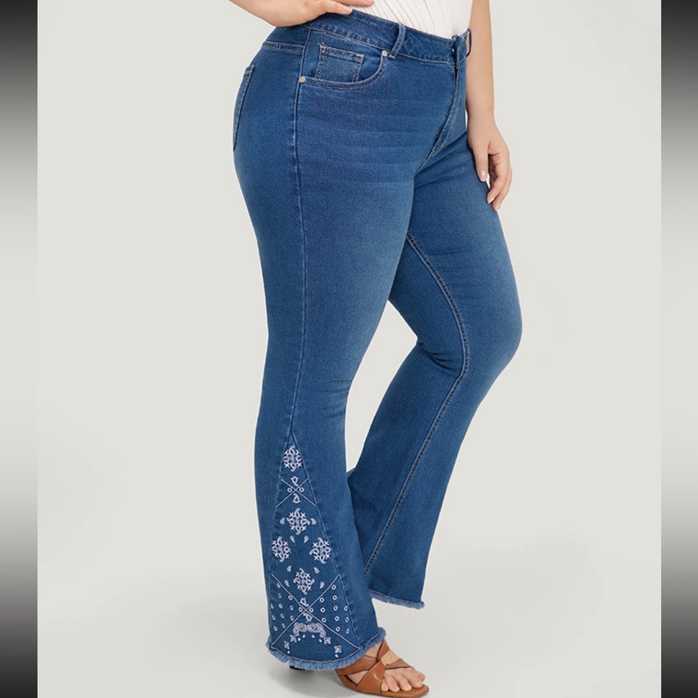 BloomChic Blue Embroidered Women Jeans